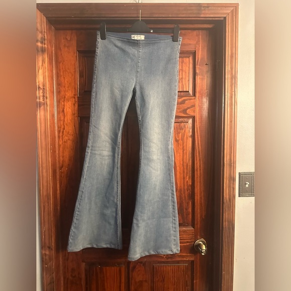 Free People Light Blue Denim Bell Bottom Jeans - Picture 1 of 4